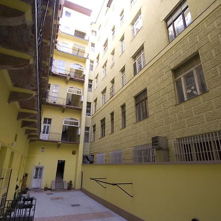 Apartment Akademia Budapeşte Dış mekan fotoğraf
